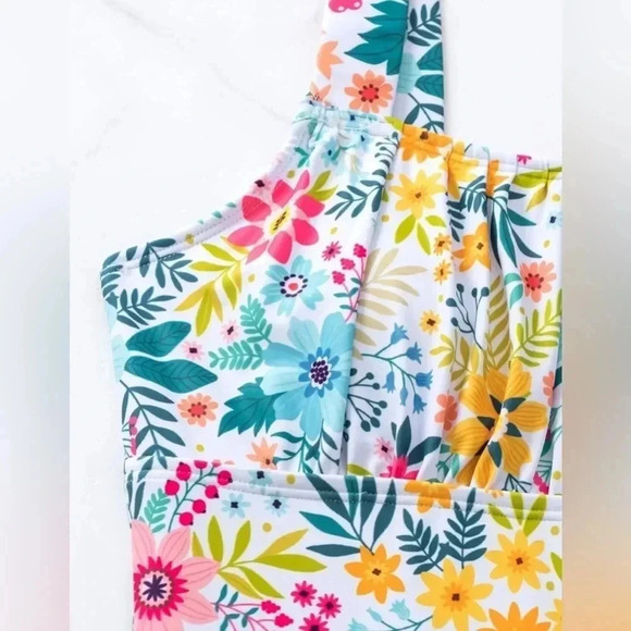 MakeMeChic Floral multicolor Backless One Piece Size Medium. - Picture 4 of 8